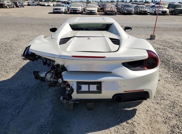 ZFF80AMA1G0219072 2016 FERRARI 488 White Widok z tyłu
