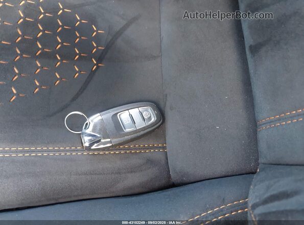 ZHWUS4ZF4KLA11640 2019 LAMBORGHINI HURACAN Синий Вид панели приборов