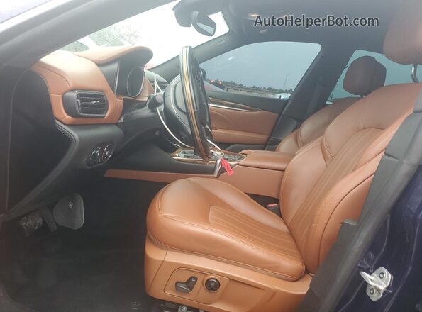 ZN661XUL2KX309756 2019 MASERATI LEVANTE Blue Widok wnętrza z przodu