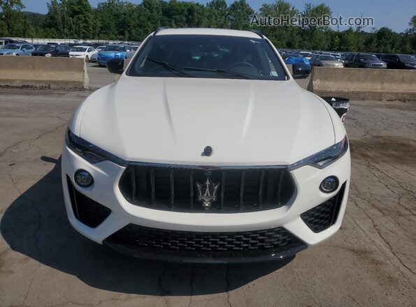 ZN661YUM2RX453056 2024 MASERATI LEVANTE White 