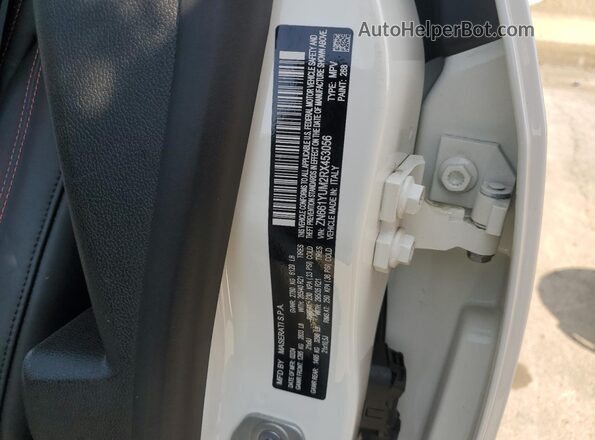 ZN661YUM2RX453056 2024 MASERATI LEVANTE White 