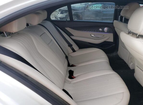 WDDZF4JB9KA555898 2019 MERCEDES-BENZ E White Vista interior trasera