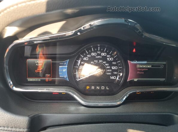 2LMHJ5NK3JBL02423 2018 LINCOLN MKT Black Widok tylnych siedzeń