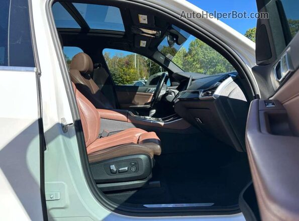 5UXCR6C08LLL66453 2020 BMW X5 White Вид задніх сидінь