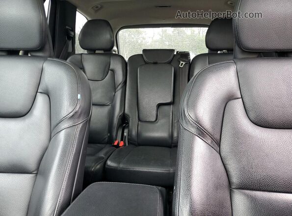 YV4A22PK0K1501353 2019 VOLVO XC90 Black Rear interior view