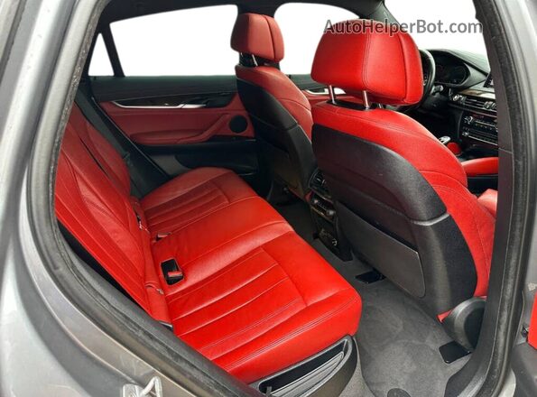 5UXKU0C50K0G92656 2019 BMW X6 Серый Вид салона спереди