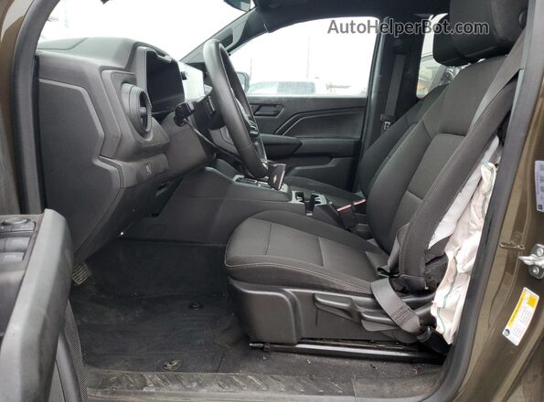 1GCGSBECXR1134559 2024 CHEVROLET COLORADO Brown Vista del salpicadero