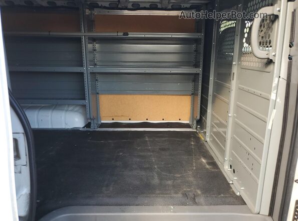 1N6BF0KY3JN813599 2018 NISSAN NV Белый 