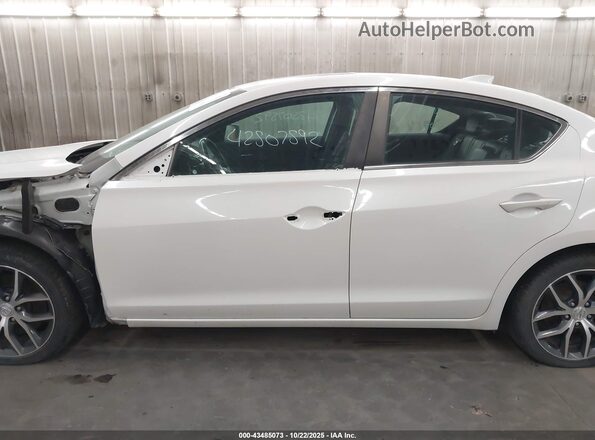 19UDE2F73MA005388 2021 ACURA ILX White Widok wnętrza 360 stopni