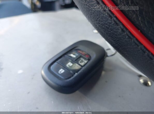 19XFL2H85SE028748 2025 HONDA CIVIC White Dashboard view