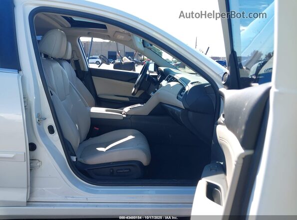 19XZE4F92LE006965 2020 HONDA INSIGHT White Вид салону спереду