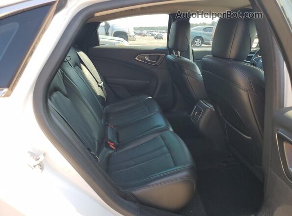 1C3CCCAB7HN509995 2017 CHRYSLER 200 White 