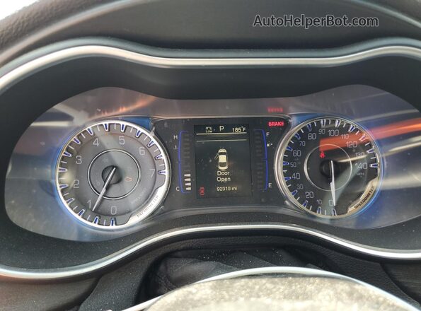 1C3CCCFB7HN509052 2017 CHRYSLER 200 White 
