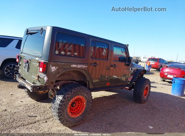 1C4BJWDG8GL123456 2016 JEEP WRANGLER UNLIMITED Green Rear interior view