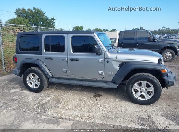 1C4HJXDN0LW199289 2020 JEEP WRANGLER UNLIMITED Silver Widok wnętrza z tyłu