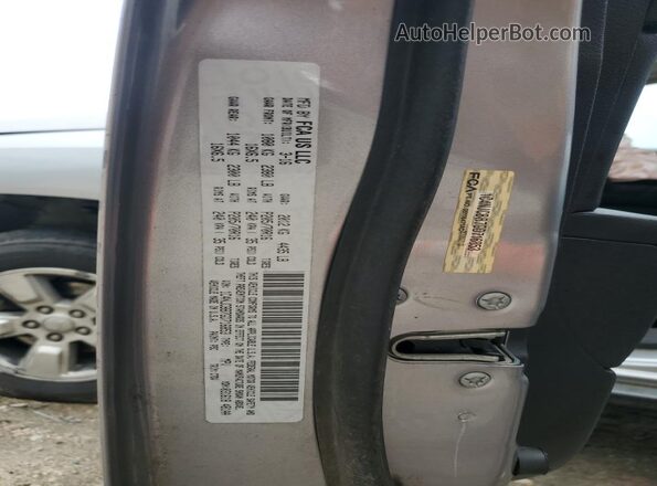 1C4NJCBB7GD716853 2016 JEEP COMPASS Gray Widok komory silnika
