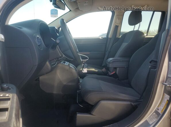 1C4NJDBB9GD549997 2016 JEEP COMPASS Silver Սալոնի դիմացի տեսք