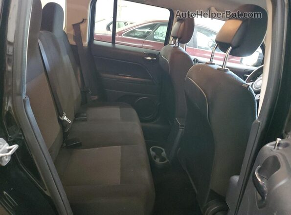 1C4NJPFB2GD609534 2016 JEEP PATRIOT Black უკანა სალონის ხედი