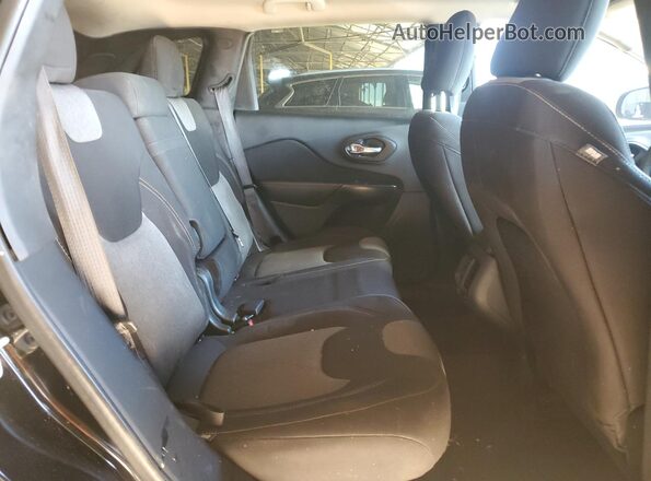 1C4PJLAB6HW558974 2017 JEEP GRAND CHER Черный Вид задней части салона