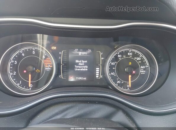 1C4PJLCB4LD556755 2020 JEEP CHEROKEE Blue Vista frontal