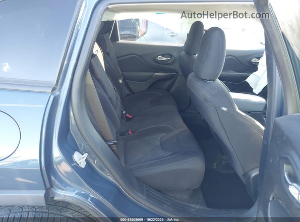 1C4PJLCB4LD556755 2020 JEEP CHEROKEE Blue Vista de los asientos traseros