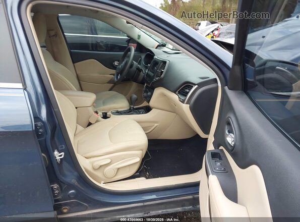 1C4PJLCB8KD444295 2019 JEEP CHEROKEE Blue Widok wnętrza z przodu