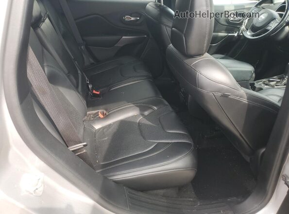 1C4PJLDB6LD502744 2020 JEEP CHEROKEE Silver Vista de los asientos traseros