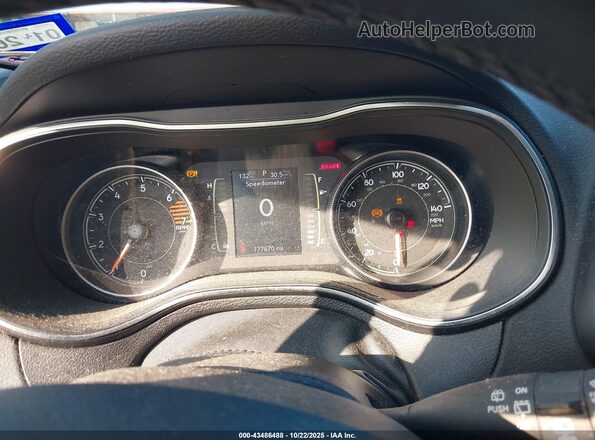 1C4PJLLB2LD585669 2020 JEEP CHEROKEE Silver უკანა სავარძლების ხედი