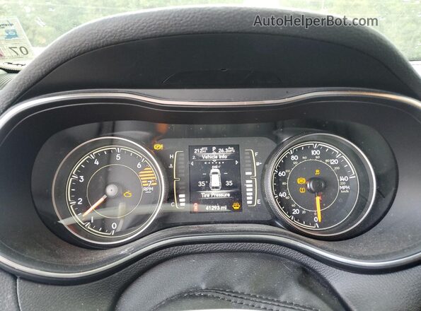 1C4PJLLB8LD592450 2020 JEEP CHEROKEE Gray Vista del cuadro de instrumentos