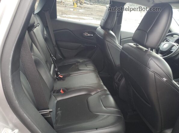 1C4PJLLB8LD592450 2020 JEEP CHEROKEE Gray Vista interior trasera