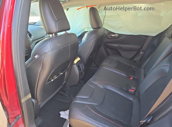 1C4PJMBX0LD656645 2020 JEEP CHEROKEE Burgundy Rear interior view