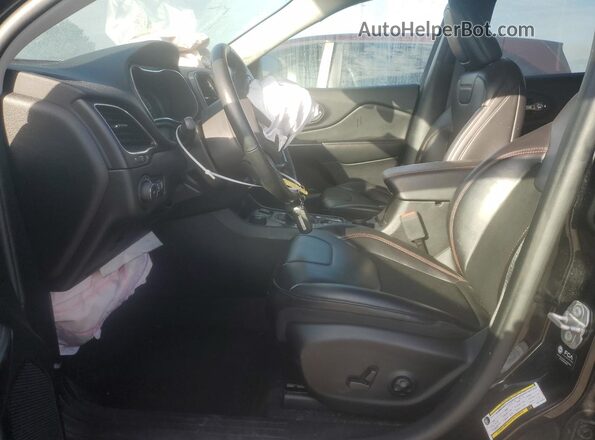 1C4PJMBX6MD142624 2021 JEEP CHEROKEE Black Вид салону спереду