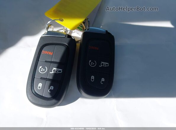 1C4PJMBX7ND517602 2022 JEEP CHEROKEE White Vista del salpicadero