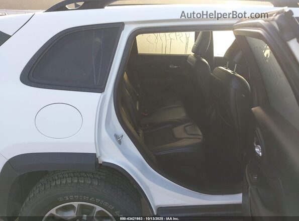 1C4PJMBX7ND553743 2022 JEEP CHEROKEE White Вид наклейки з VIN-кодом