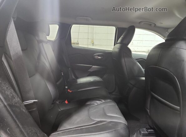 1C4PJMDX2LD558973 2020 JEEP CHEROKEE Gray Rear interior view