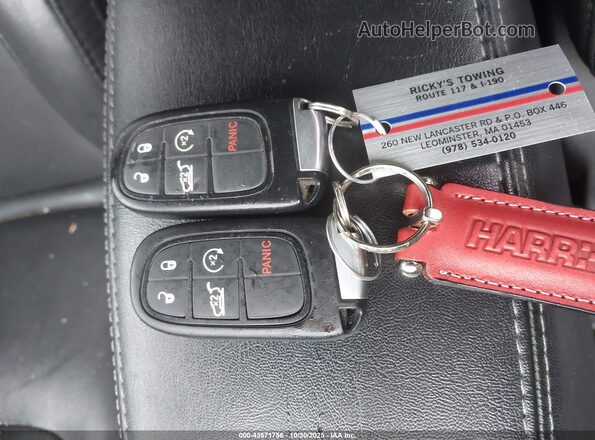 1C4PJMDX4MD153330 2021 JEEP CHEROKEE Silver Widok deski rozdzielczej