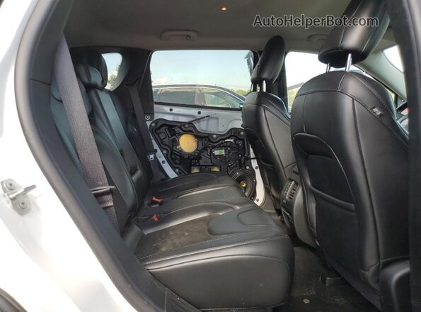 1C4PJMLB9LD590972 2020 JEEP CHEROKEE White უკანა სალონის ხედი