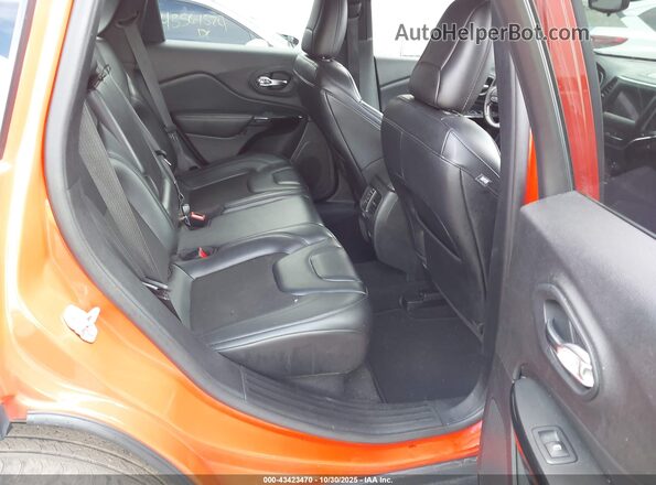 1C4PJMLBXMD142502 2021 JEEP CHEROKEE Orange Widok naklejki z numerem VIN