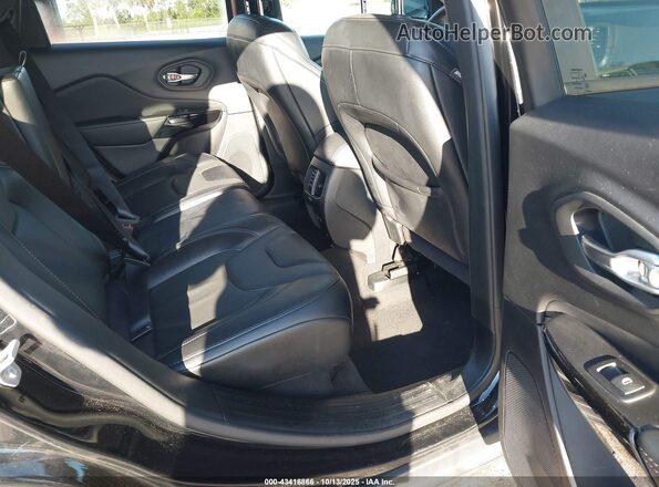 1C4PJMMB2PD113174 2023 JEEP CHEROKEE Черный Вид наклейки с VIN-кодом