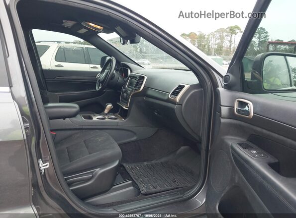 1C4RJEAG2HC605807 2017 JEEP GRAND CHEROKEE Серый Вид салона спереди