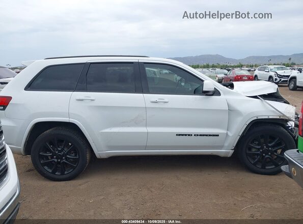 1C4RJEAG8LC113775 2020 JEEP GRAND CHEROKEE White უკანა სალონის ხედი