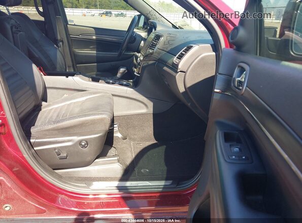 1C4RJEBG6LC246579 2020 JEEP GRAND CHEROKEE Burgundy Front interior view