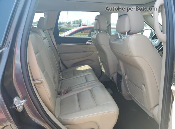 1C4RJFBG0LC109997 2020 JEEP GRAND Gray Rear interior view