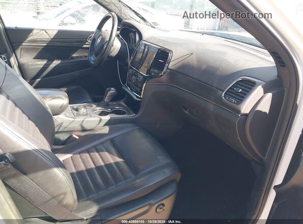 1C4RJFBG2LC241126 2020 JEEP GRAND CHEROKEE Белый Вид салона спереди