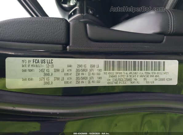 1C4RJFBG3LC250093 2020 JEEP GRAND CHEROKEE Black Widok komory silnika