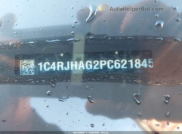 1C4RJHAG2PC621845 2023 JEEP GRAND CHEROKEE Gray Widok komory silnika