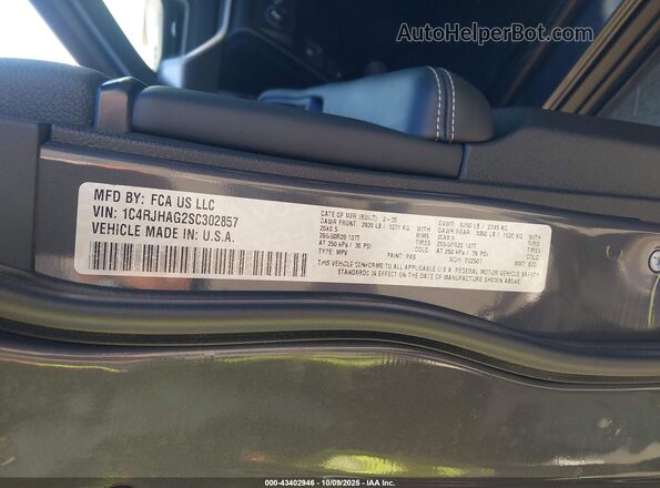 1C4RJHAG2SC302857 2025 JEEP GRAND CHEROKEE Gray Engine compartment view
