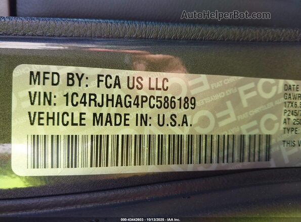 1C4RJHAG4PC586189 2023 JEEP GRAND CHEROKEE Серый Вид подкапотного пространства