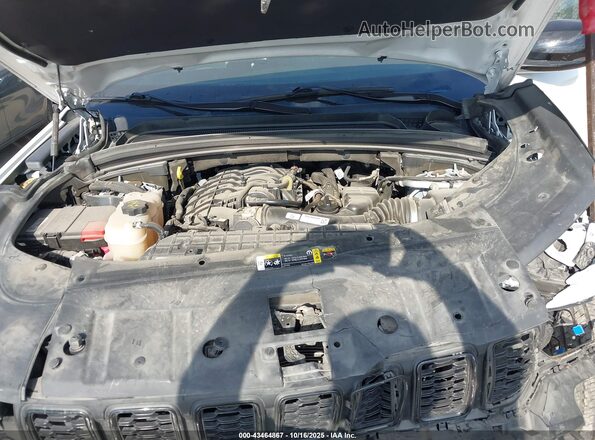 1C4RJHAG5PC570096 2023 JEEP GRAND CHEROKEE Белый Вид сзади
