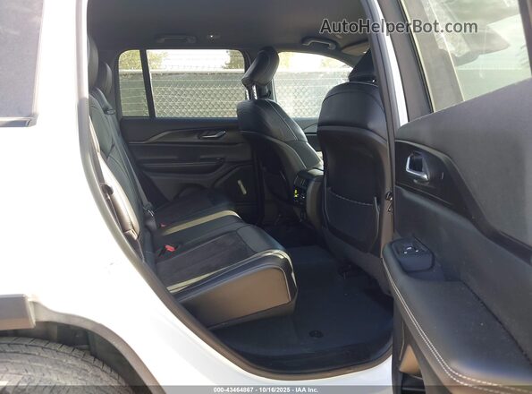 1C4RJHAG5PC570096 2023 JEEP GRAND CHEROKEE Белый Вид наклейки с VIN-кодом